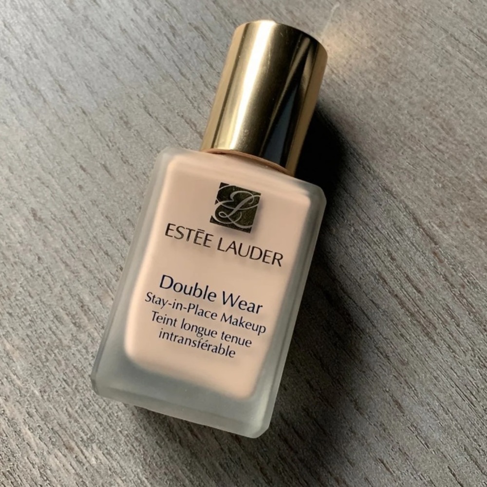 Estée Lauder Double Wear Stay-In-Place Makeup